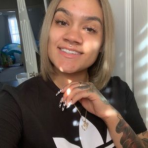 Meet your Posher, Jasmine